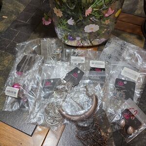 Paparazzi Jewelry Set with Silver and Pink Accents